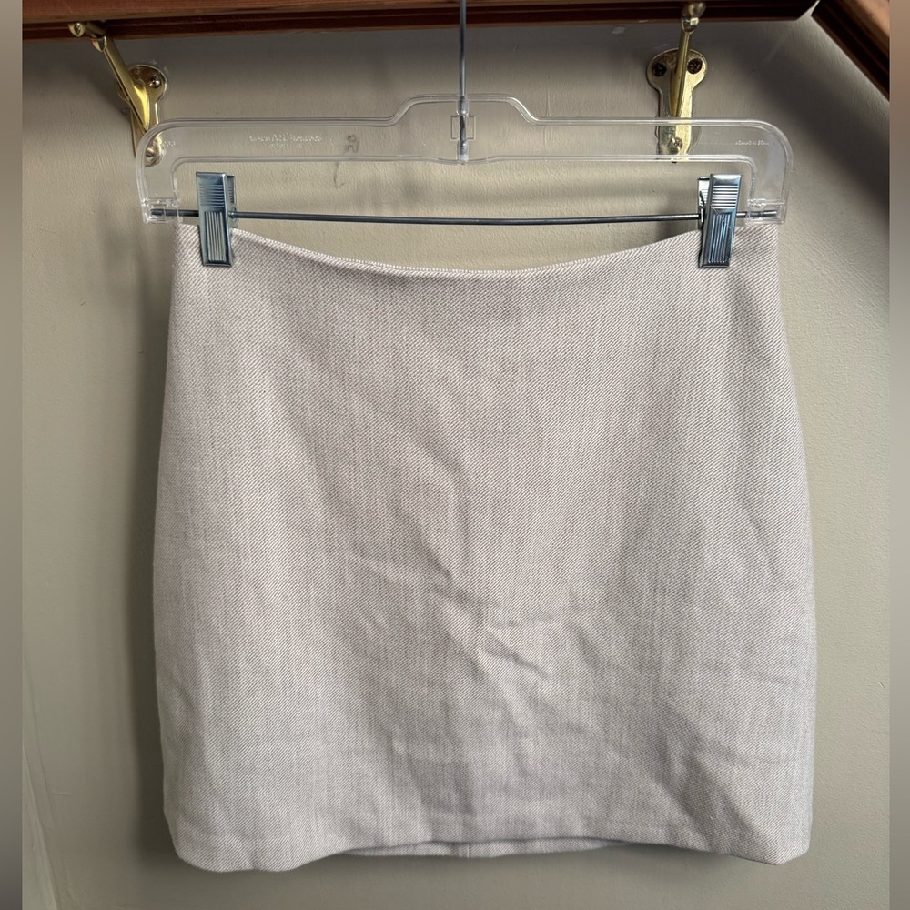 Aritzia Wilfred Classic Mini Skirt High Rise A Line Twill Sz 4 Cream Tan Neutral